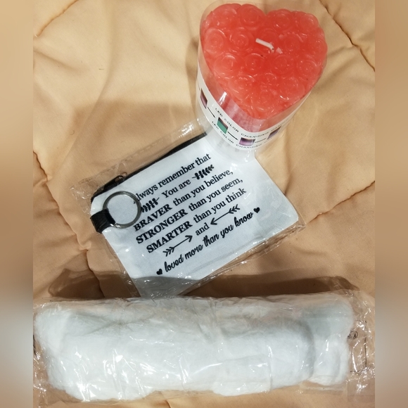 LED Rose Candle, Headband & Keychain Bundle - Picture 10 of 11